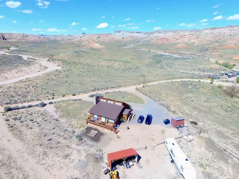 15 Mason Ct, Dubois, WY 82513