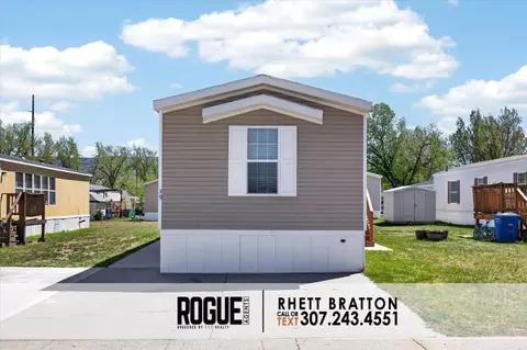 2760 S Robertson Apt 39 Rd, Casper, WY 82604