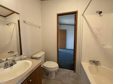 Bath - 89 Sharp Nose Rd, Riverton, WY 82501 photo 4 of 6