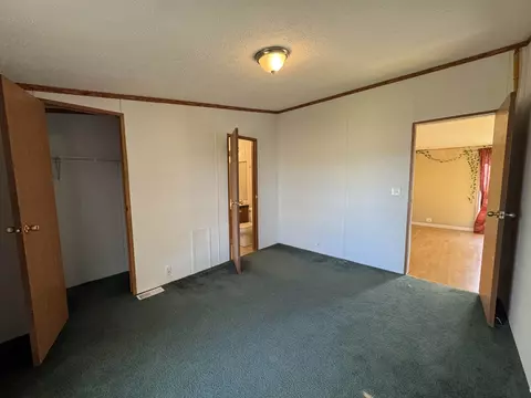 Bedroom - 89 Sharp Nose Rd, Riverton, WY 82501 photo 7 of 8