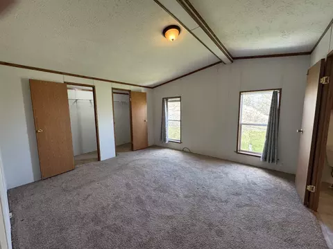 Bedroom - 89 Sharp Nose Rd, Riverton, WY 82501 photo 1 of 8