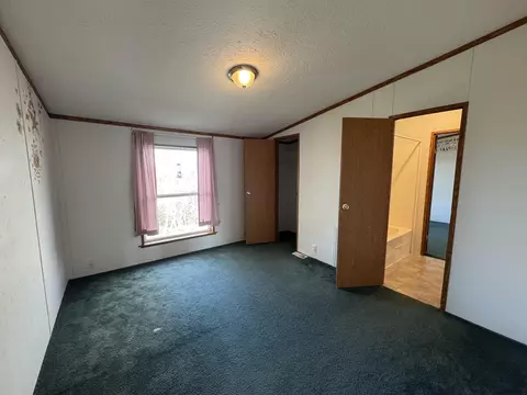 Bedroom - 89 Sharp Nose Rd, Riverton, WY 82501 photo 6 of 8