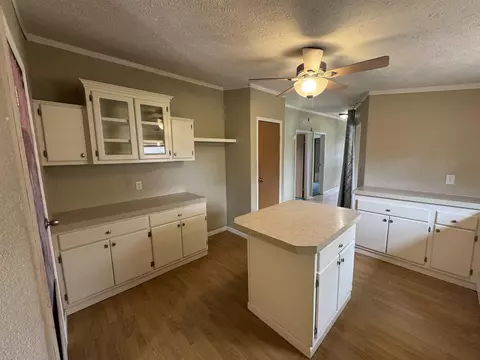 Kitchen - 89 Sharp Nose Rd, Riverton, WY 82501 photo 5 of 7