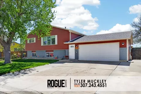 6529 Village Dr, Casper, WY 82604