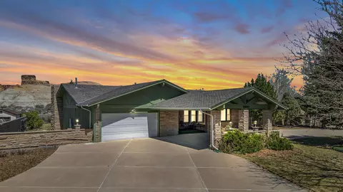 500 Ironrood St, Green River, WY 82935