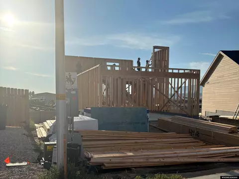 4568 Shale Cir, Mills, WY 82644