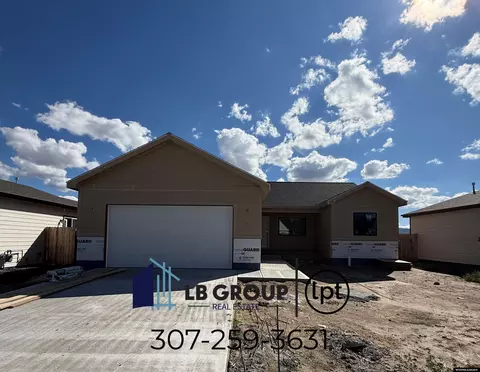 4520 Shale Cir, Mills, WY 82644