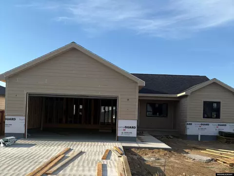 4520 Shale Cir, Mills, WY 82644