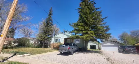 204 N 9th St, Sinclair, WY 82334