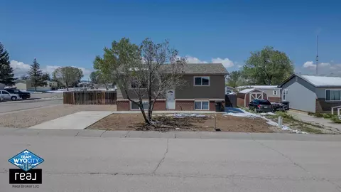 476 Indian Paintbrush, Casper, WY 82604