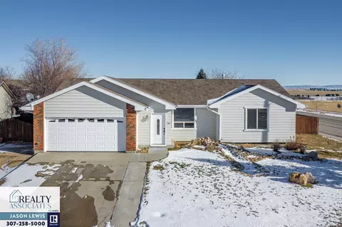 5301 Pawnee Cir, Bar Nunn, WY 82601
