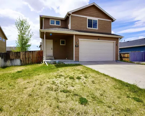 822 Discovery St, Mills, WY 82644