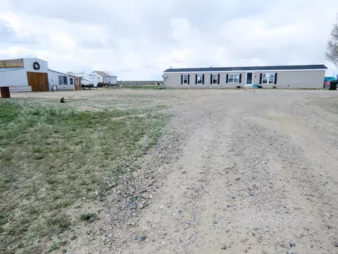 70 M M Ave, Farson, WY 82932