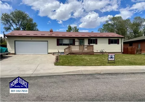 1020 Mcdougall Dr, Lander, WY 82520