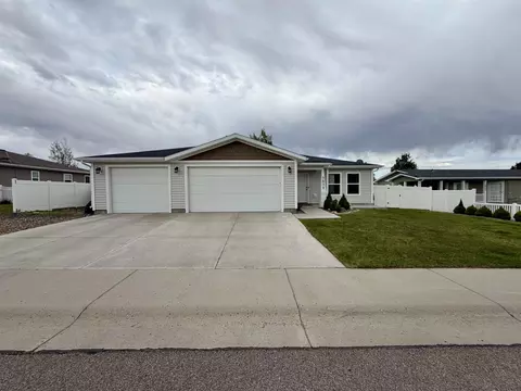 3839 Sandhill St, Rock Springs, WY 82901