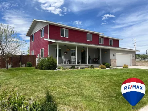 612 Wellington Ct, Riverton, WY 82501