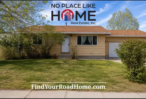 6567 Dee Lyle Cir, Casper, WY 82604