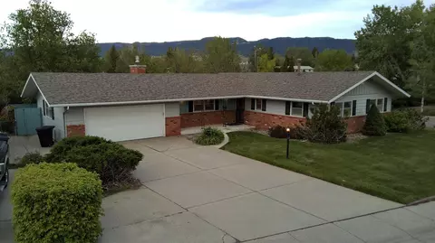 3521 Navarre Rd, Casper, WY 82604