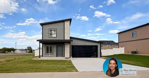 86 26th St, Wheatland, WY 82201