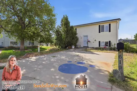 619 Osburn Dr, Douglas, WY 82633