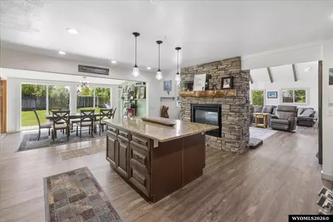 201 Broken Circle Dr, Evanston, WY 82930