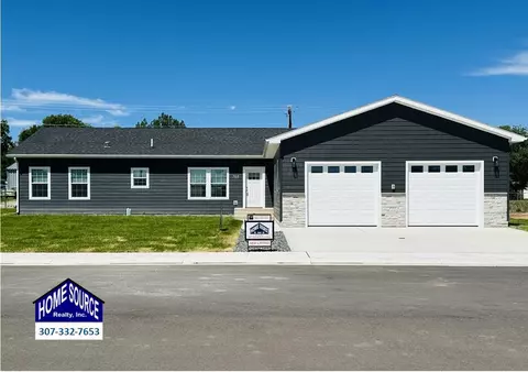 705 Cottonwood Ln, Lander, WY 82520