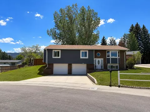 2121 Valcaro, Casper, WY 82601
