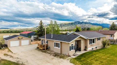 2851 W 2nd Ave, Buffalo, WY 82834