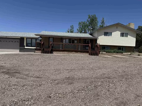 810 E 30th Ave, Torrington, WY 82240