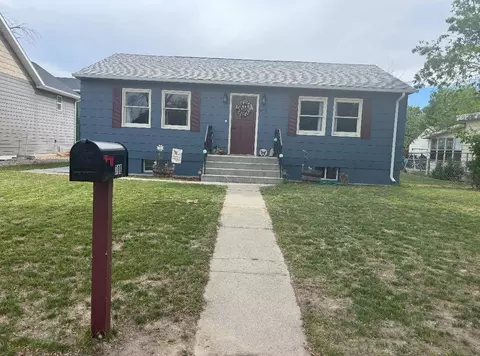708 Grace Ave, Worland, WY 82401