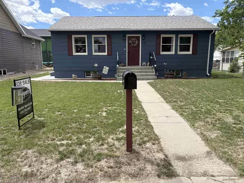 708 Grace Ave, Worland, WY 82401