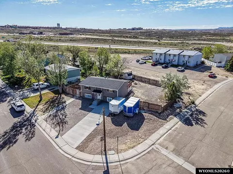 3406 Madison Dr, Rock Springs, WY 82901