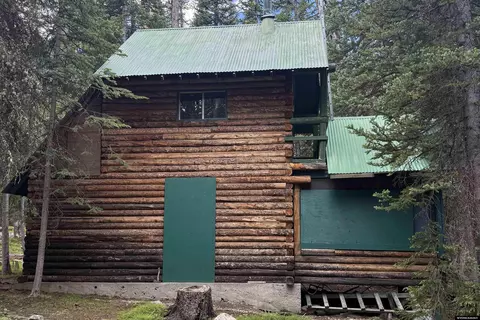 58 Overlook, Elk Mountain, WY 82324