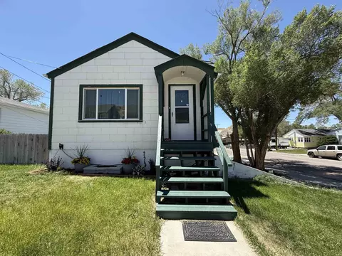 695 W 3rd North St, Green River, WY 82935
