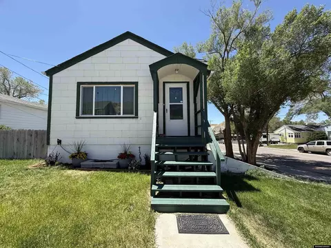 695 W 3rd North St, Green River, WY 82935