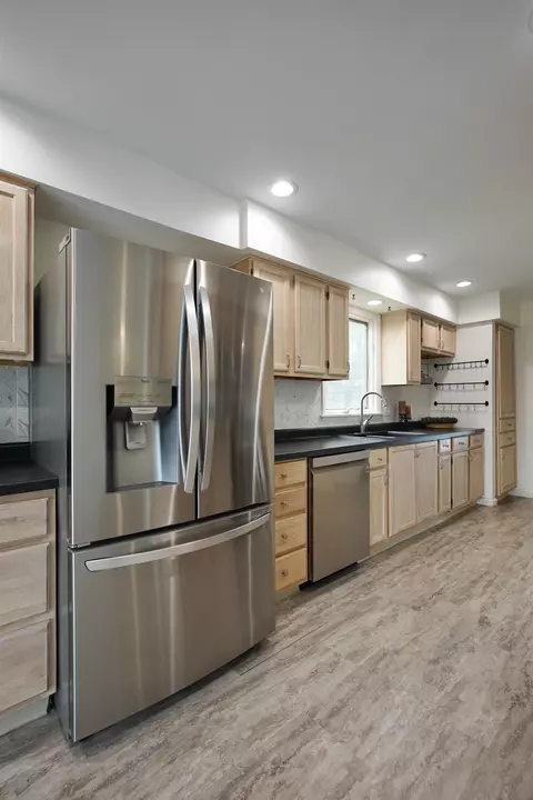 Kitchen - 2435 E 7th St, Casper, WY 82609 photo 3 of 5