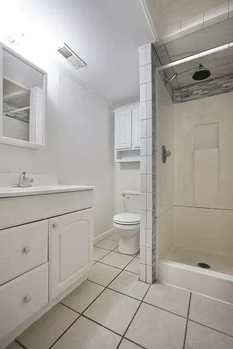 Bath - 2435 E 7th St, Casper, WY 82609 photo 3 of 3