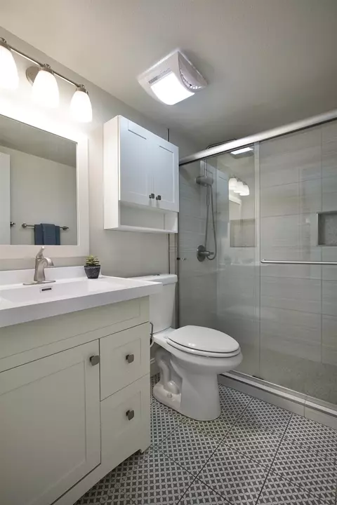 Bath - 2435 E 7th St, Casper, WY 82609 photo 2 of 3