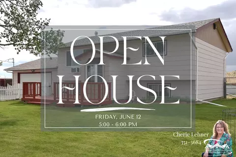 27 Dunham Rd, Glenrock, WY 82637