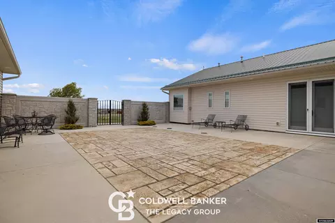 Exterior - 4960 Skyline Rd, Casper, WY 82604 photo 4 of 6