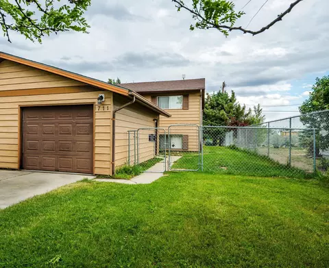 711 S Burritt Ave, Buffalo, WY 82834
