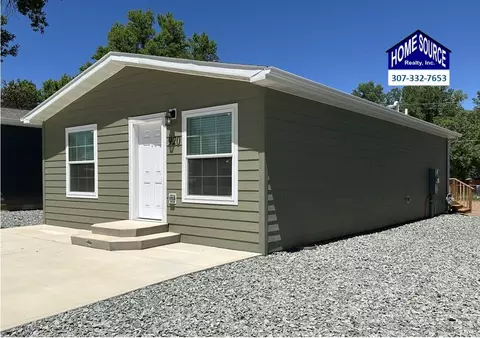 920 Lincoln St, Lander, WY 82520