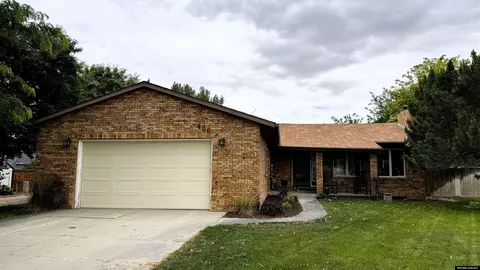 406 Meadowlark Ln, Worland, WY 82401
