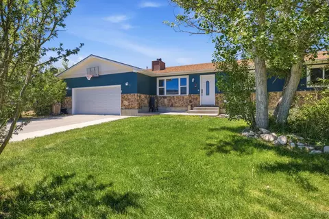 5120 Chuckwagon Trl, Casper, WY 82604