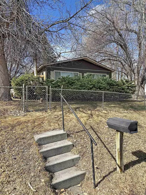 644 S Desmet Ave, Buffalo, WY 82834