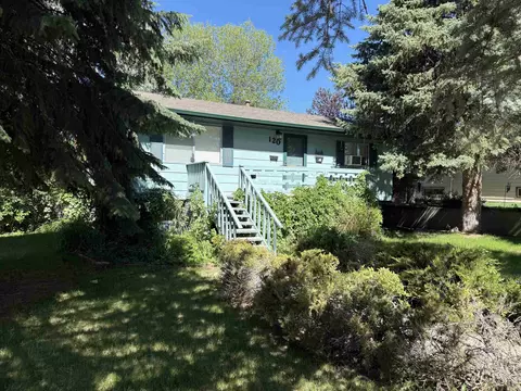 120 S 12th St, Thermopolis, WY 82443