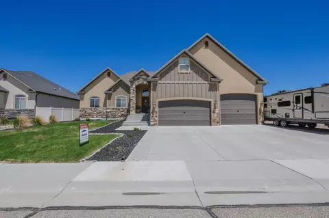 2401 Port Orford Ln, Rock Springs, WY 82901