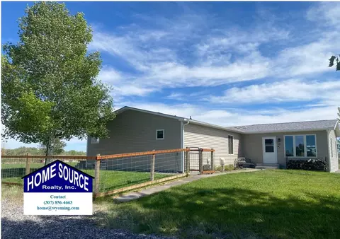 33 Double Tree Rd, Riverton, WY 82501