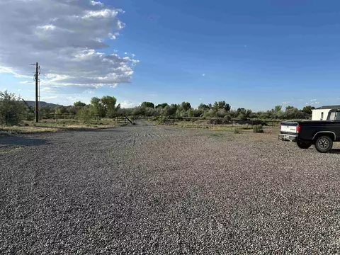 Exterior - 33 Double Tree Rd, Riverton, WY 82501 photo 5 of 8