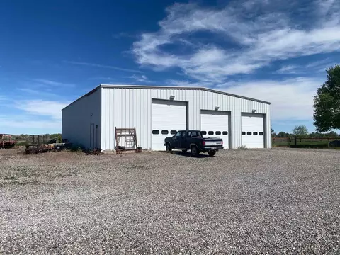 Exterior - 33 Double Tree Rd, Riverton, WY 82501 photo 6 of 8